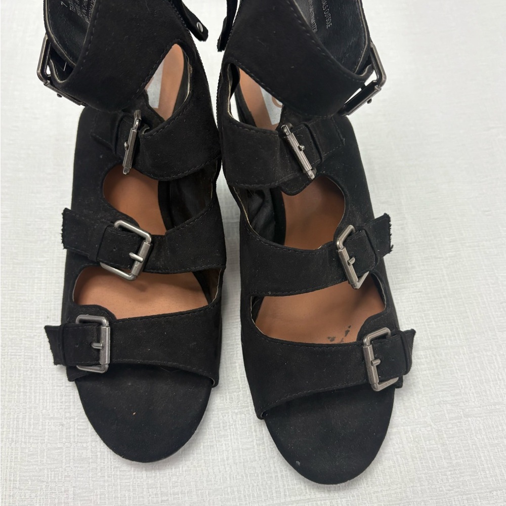 DV Wedge Sandals, Black, Size 7